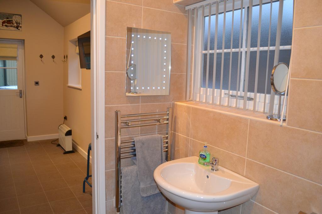 Orchard Views B&B ลัทเทอร์เวิร์ธ ภายนอก รูปภาพ
